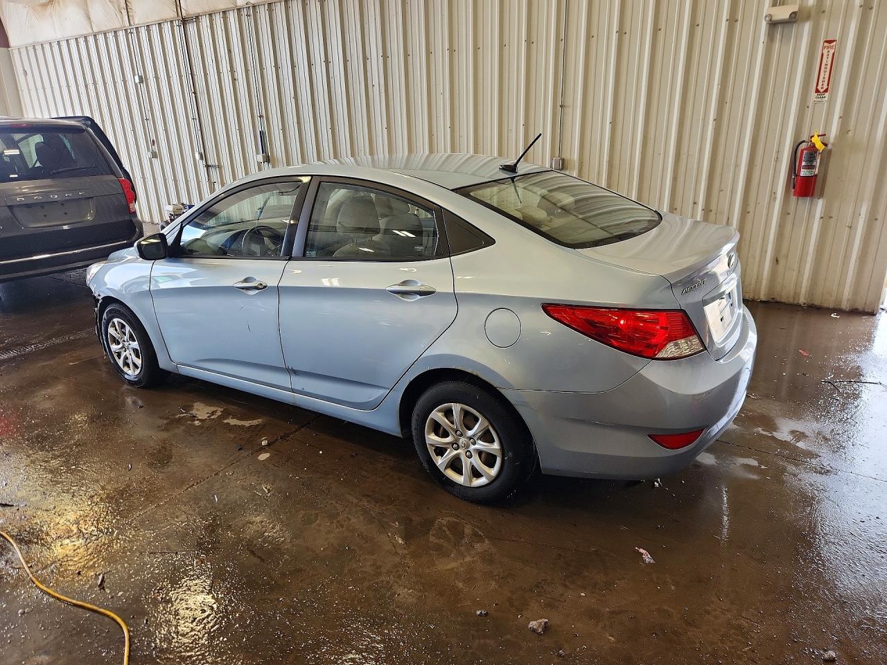 2014 HYUNDAI ACCENT GLS photo 2