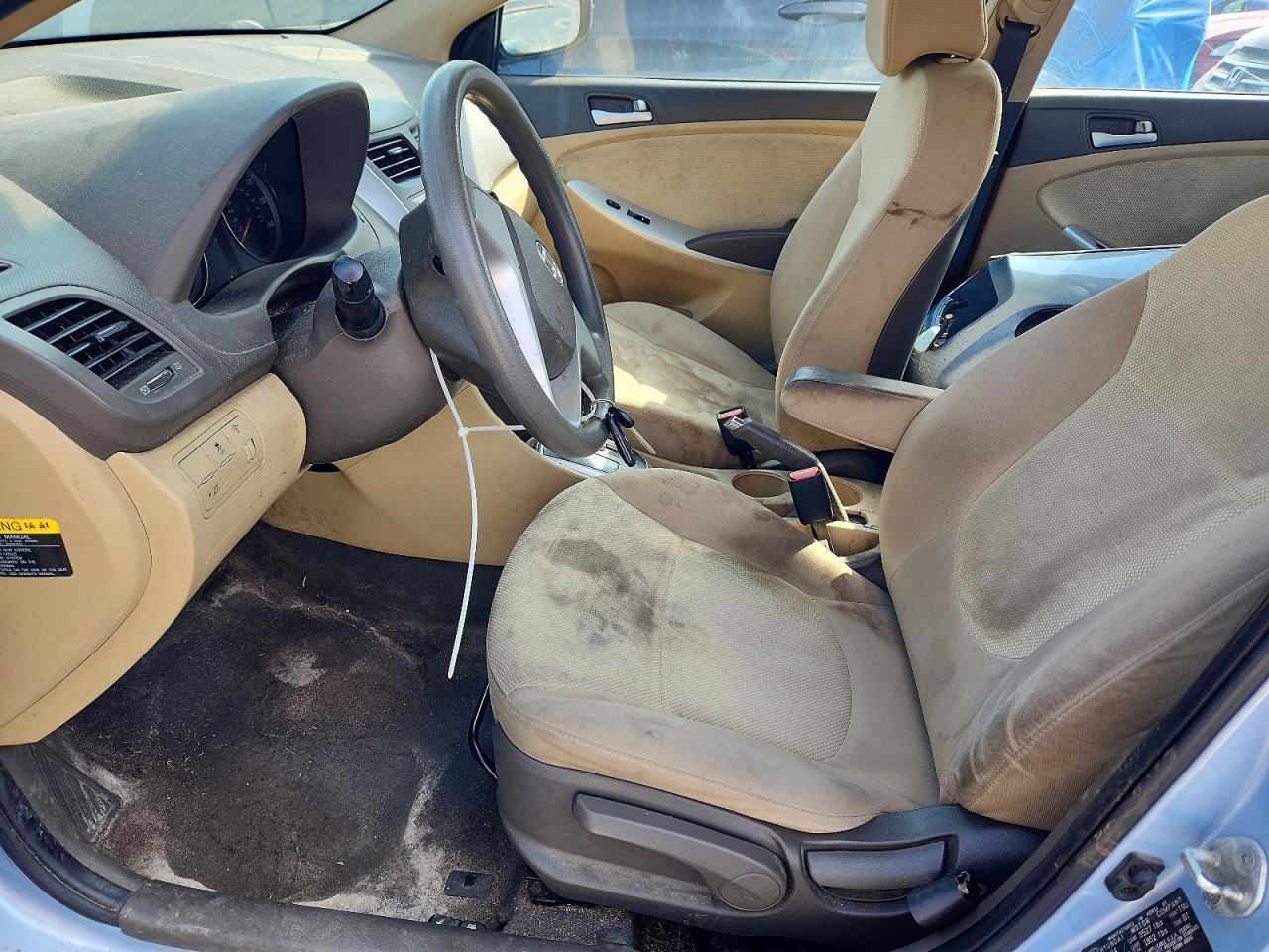 2014 HYUNDAI ACCENT GLS photo 7