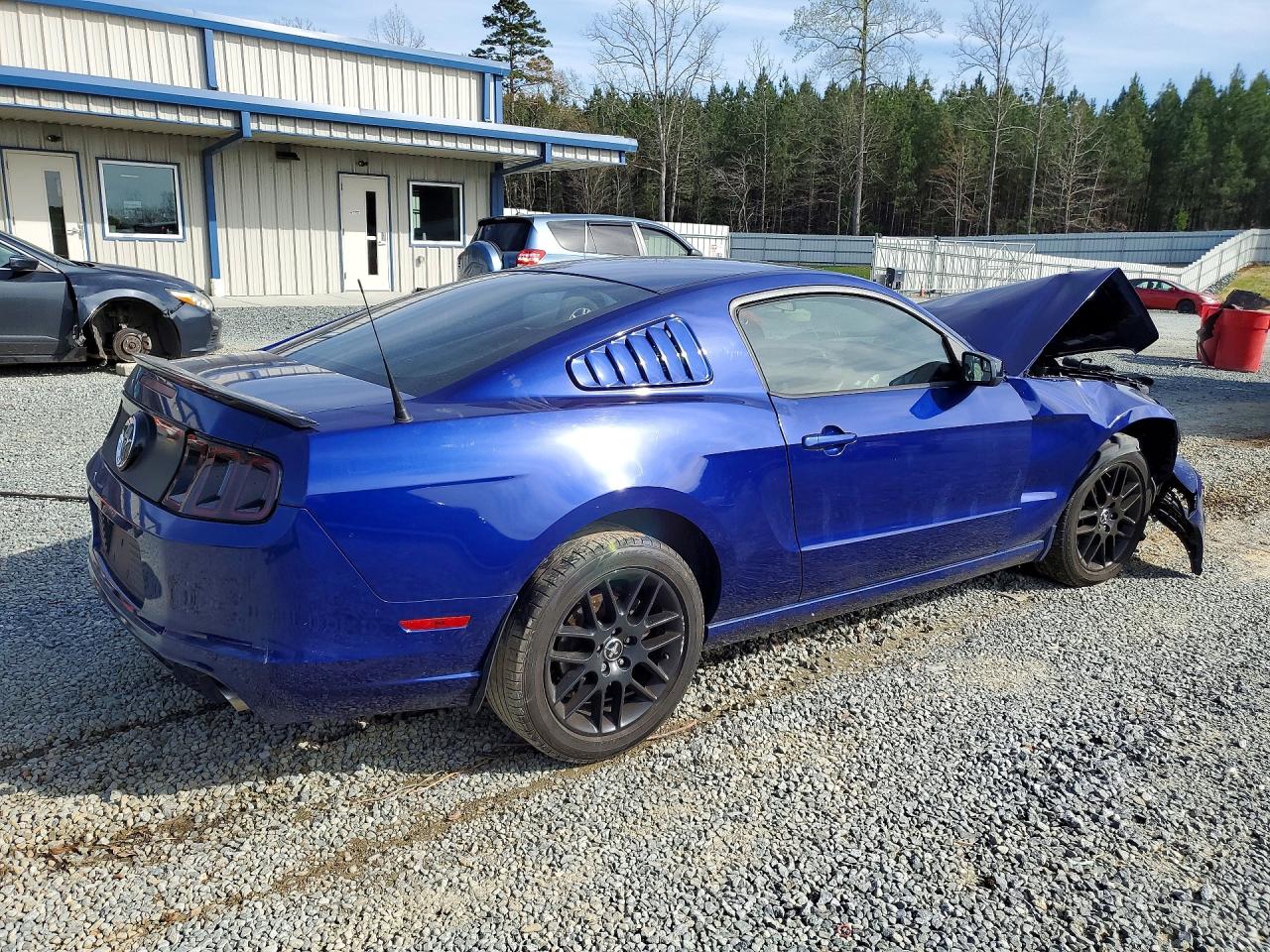 2014 FORD MUSTANG photo 5