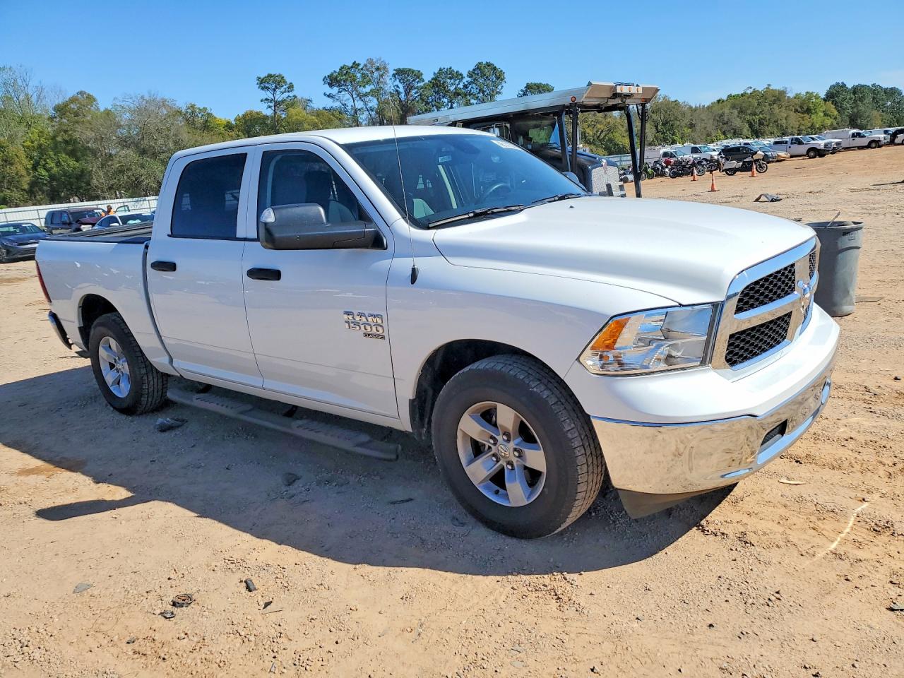 2023 RAM 1500 CLASSIC SLT photo 10