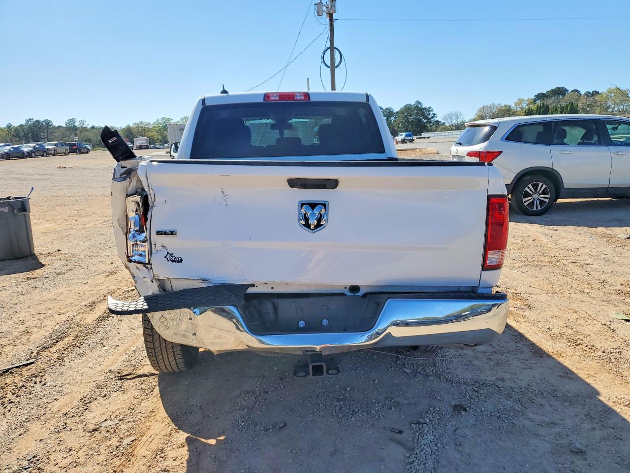 2023 RAM 1500 CLASSIC SLT photo 16