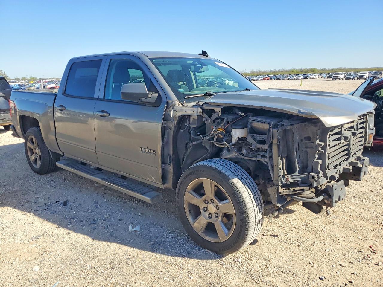 2017 CHEVROLET SILVERADO C1500 LT photo 4