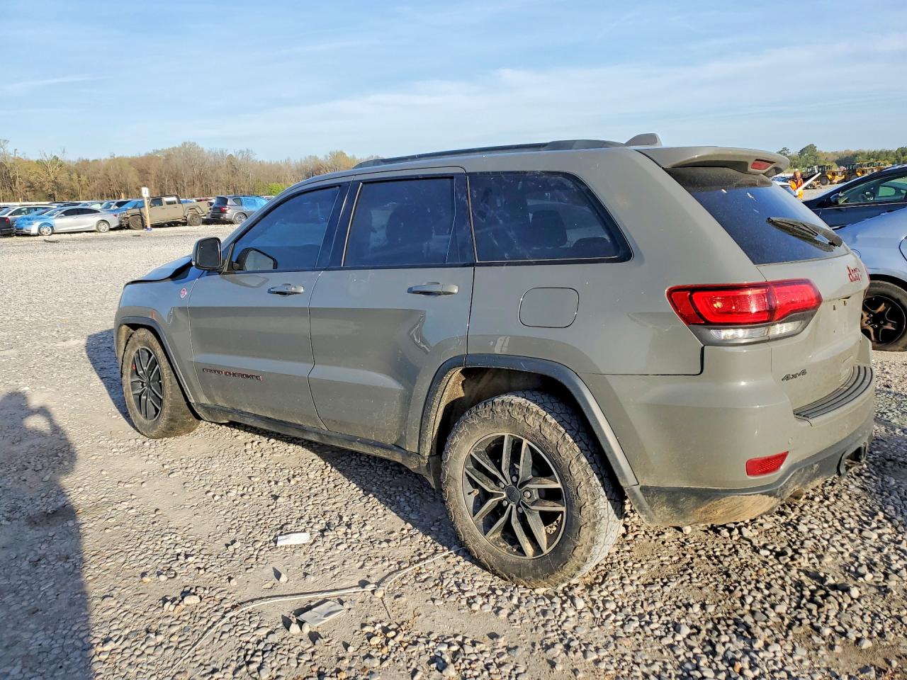 2020 JEEP GRAND CHEROKEE photo 2