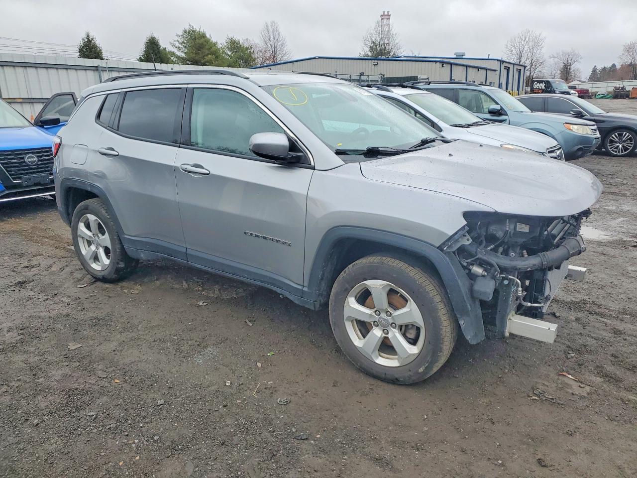 2019 JEEP COMPASS LATITUDE photo 4