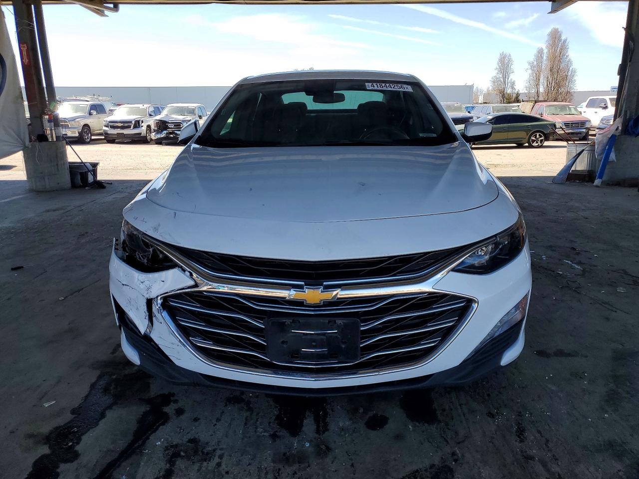 2023 CHEVROLET MALIBU LT photo 5
