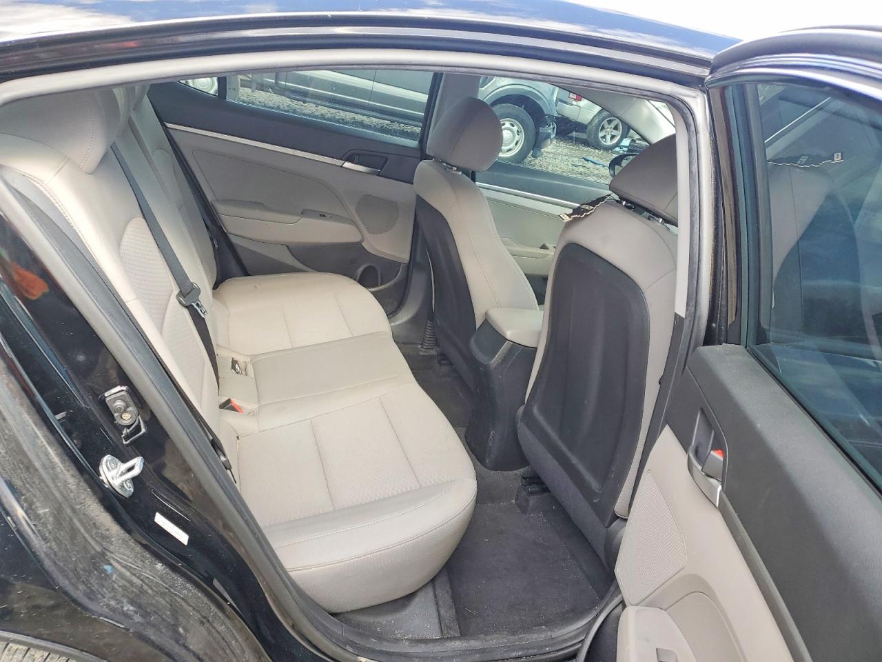 2020 HYUNDAI ELANTRA SE photo 37