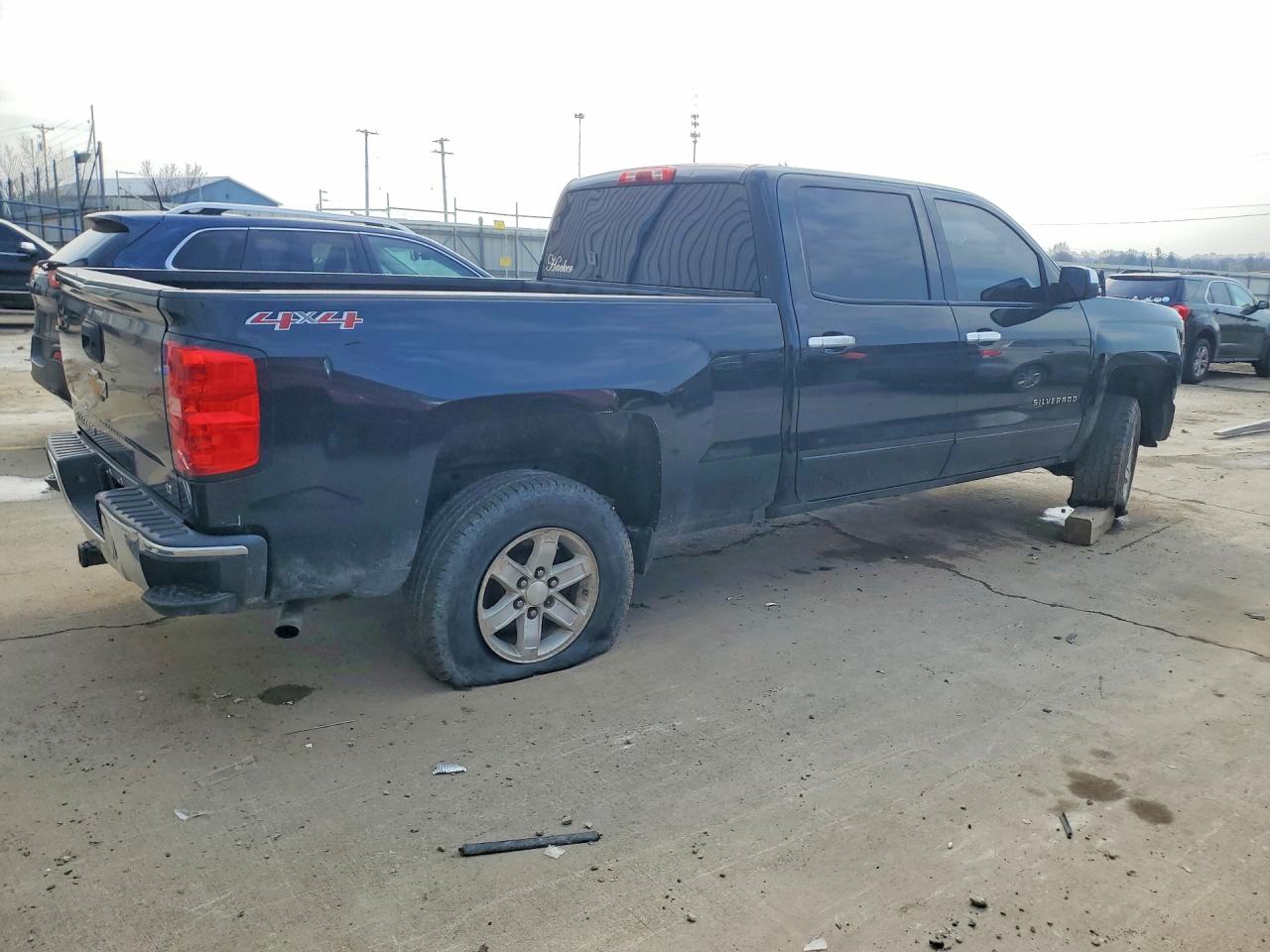 2016 CHEVROLET SILVERADO K1500 LT photo 5