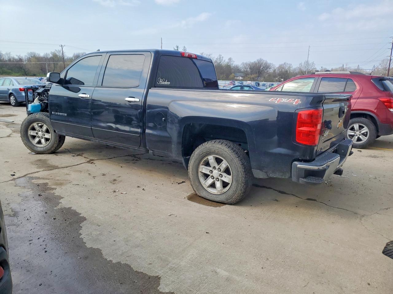 2016 CHEVROLET SILVERADO K1500 LT photo 3