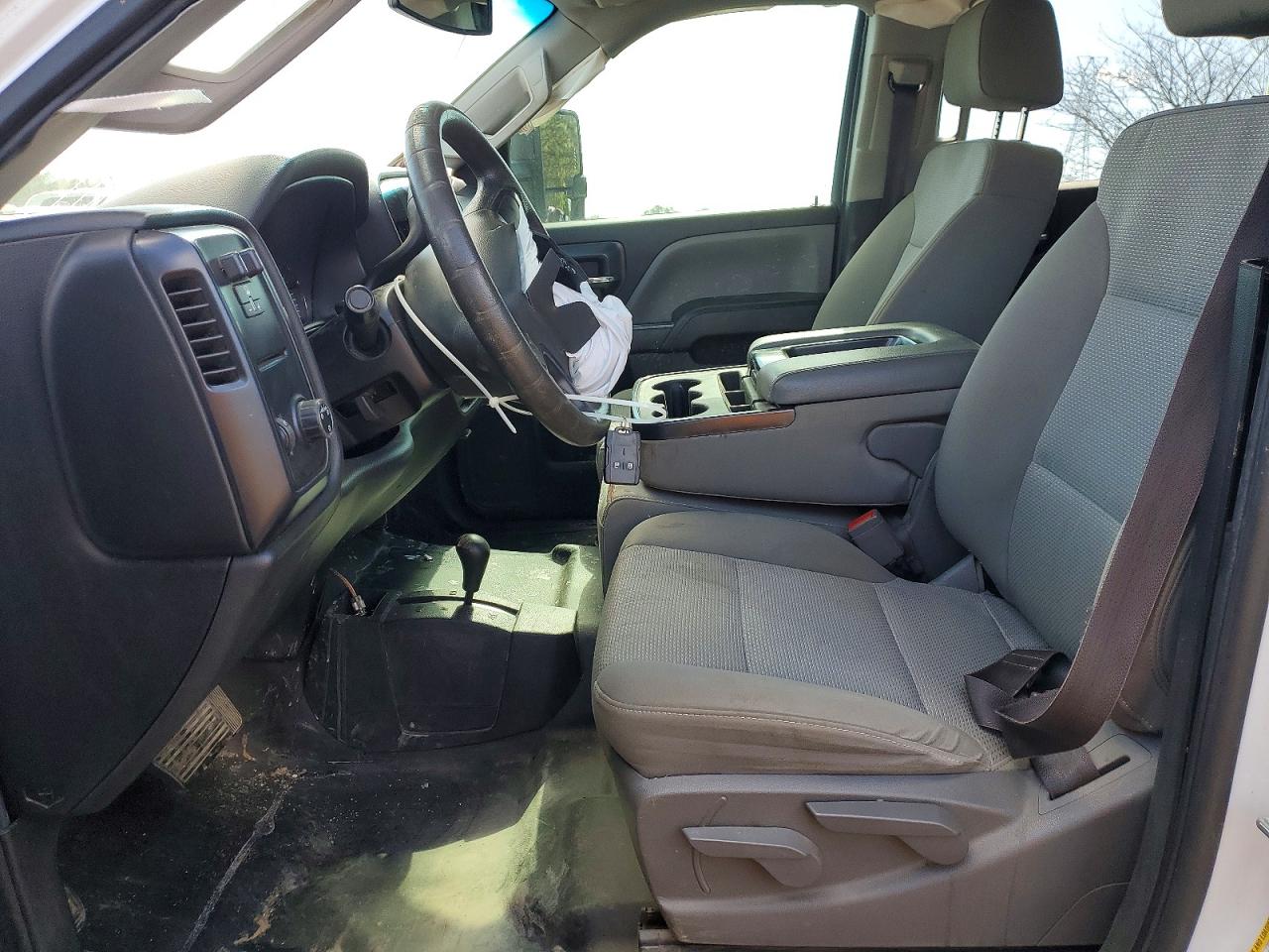 2017 CHEVROLET SILVERADO K2500 HEAVY DUTY photo 25