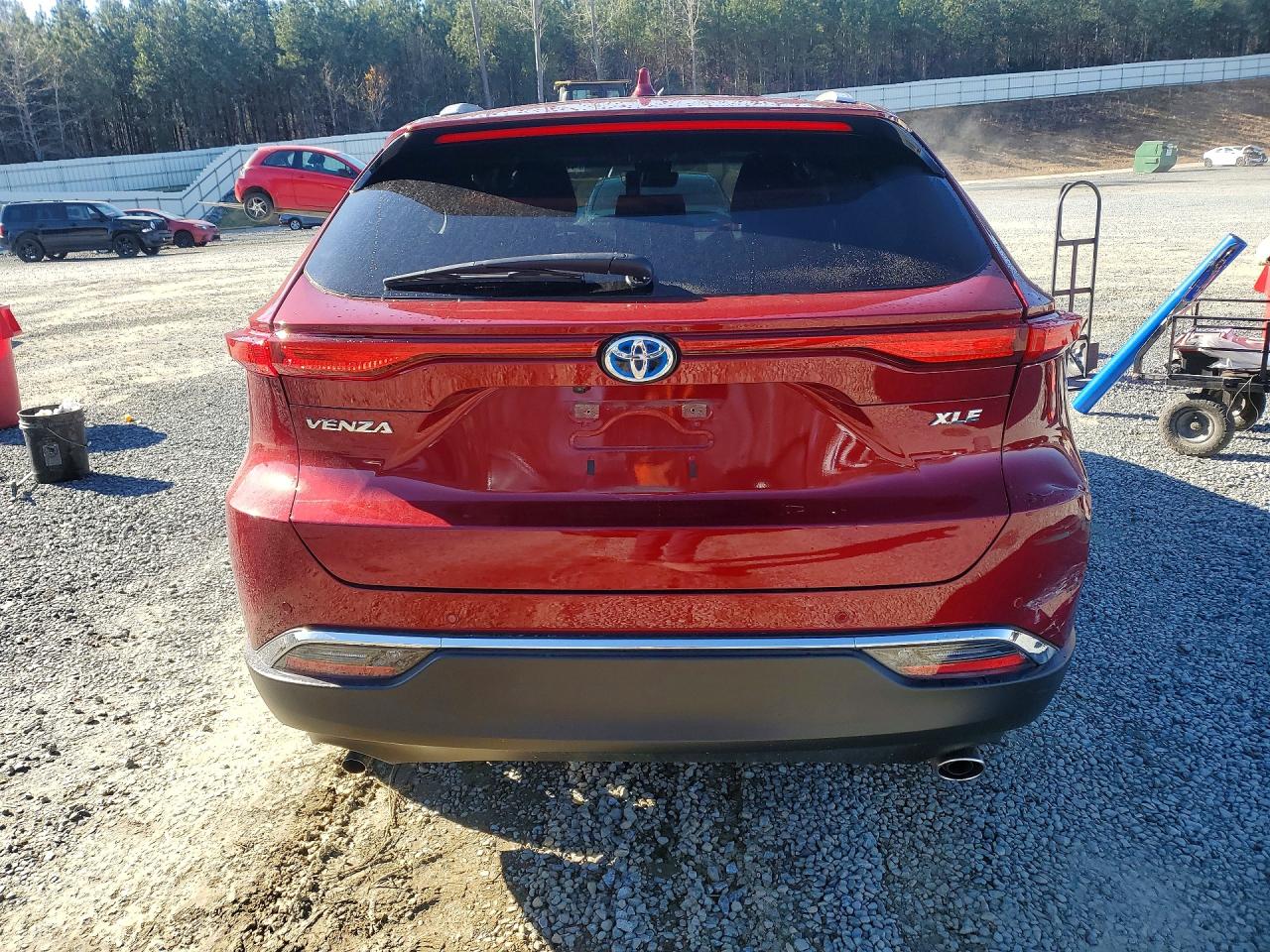 2024 TOYOTA VENZA XLE photo 6