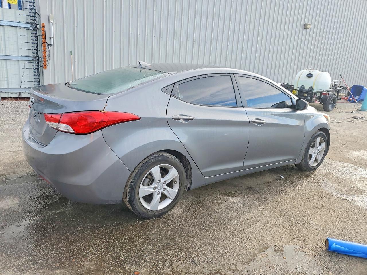 2013 HYUNDAI ELANTRA GLS photo 7