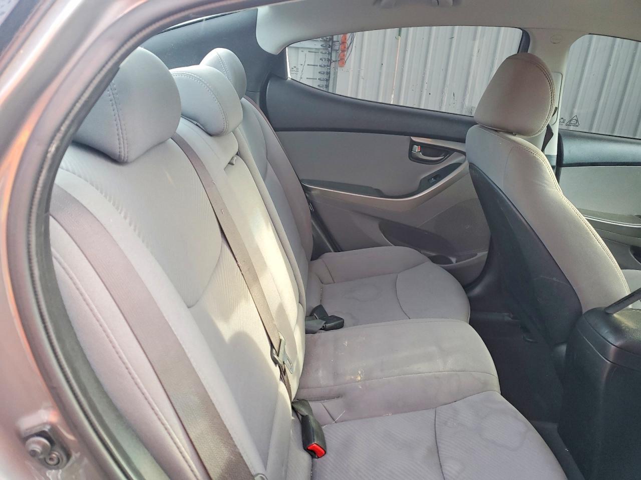 2013 HYUNDAI ELANTRA GLS photo 28