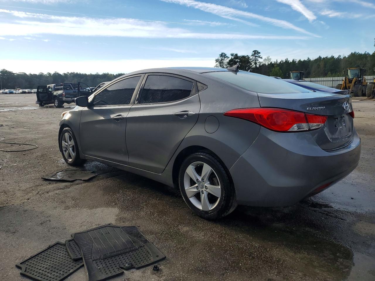 2013 HYUNDAI ELANTRA GLS photo 4