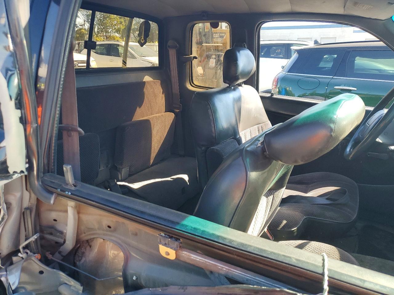 1997 TOYOTA TACOMA V6 photo 19