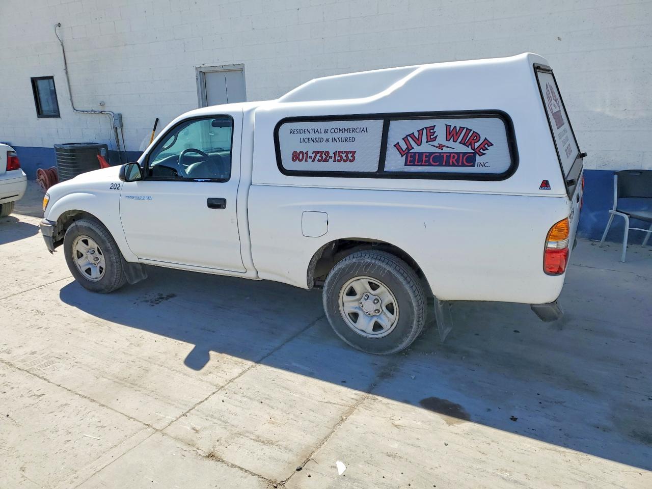 2002 TOYOTA TACOMA BASE photo 2