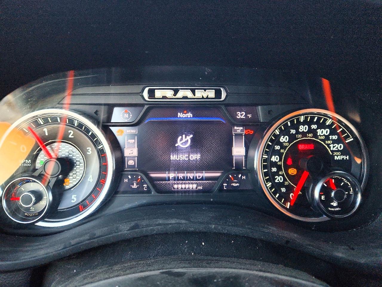 2019 RAM 3500 LARAMIE photo 25