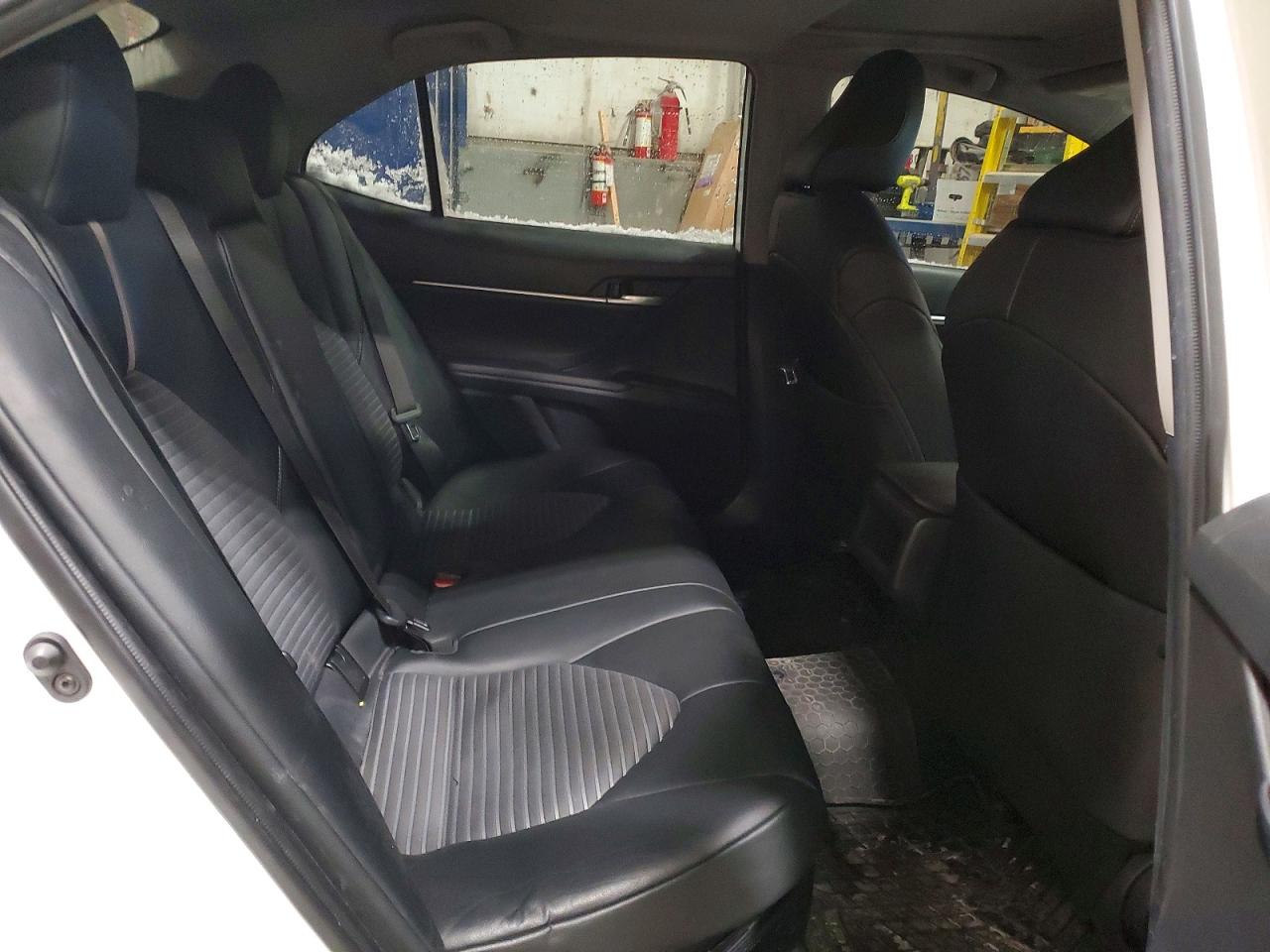 2023 TOYOTA CAMRY XLE photo 28