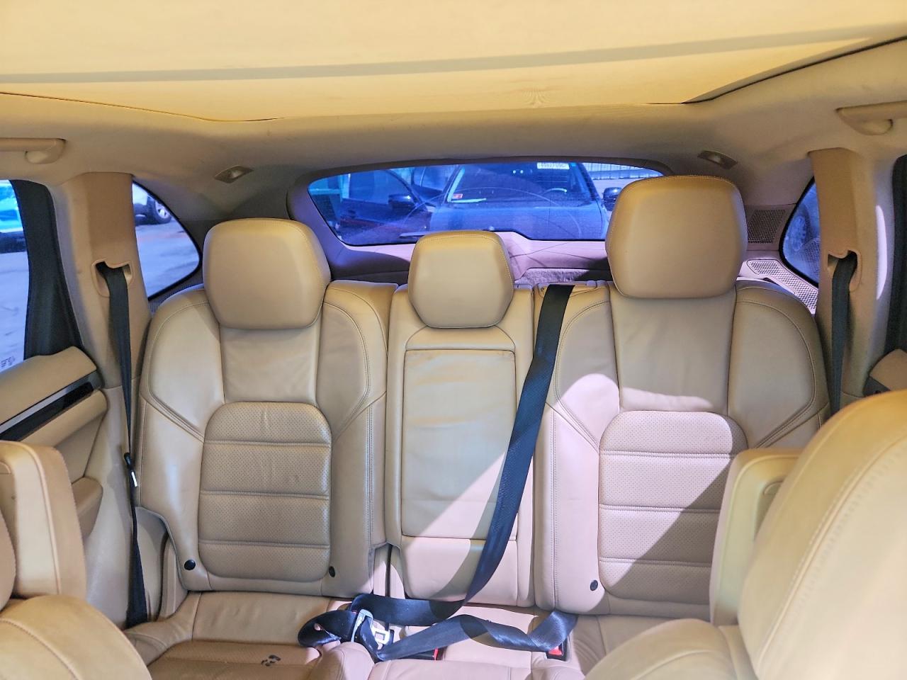 2011 PORSCHE CAYENNE S HYBRID photo 28