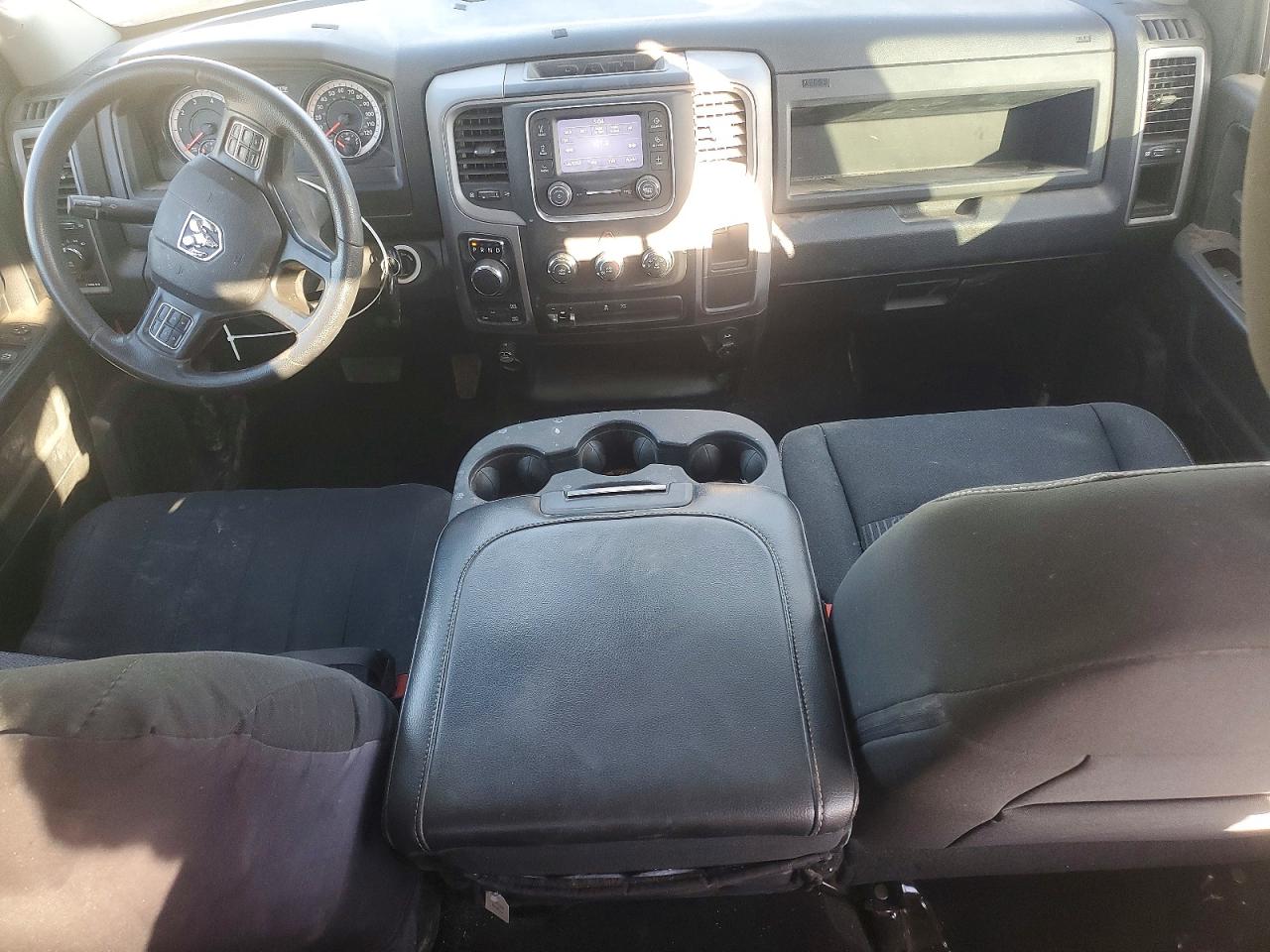 2021 RAM 1500 photo 22