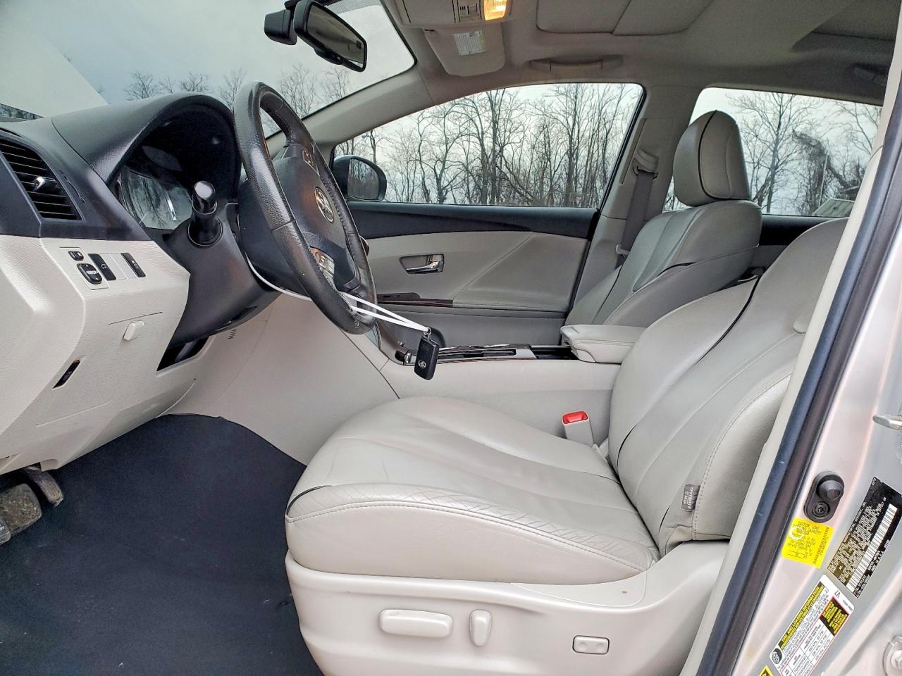 2012 TOYOTA VENZA LIMITED photo 13