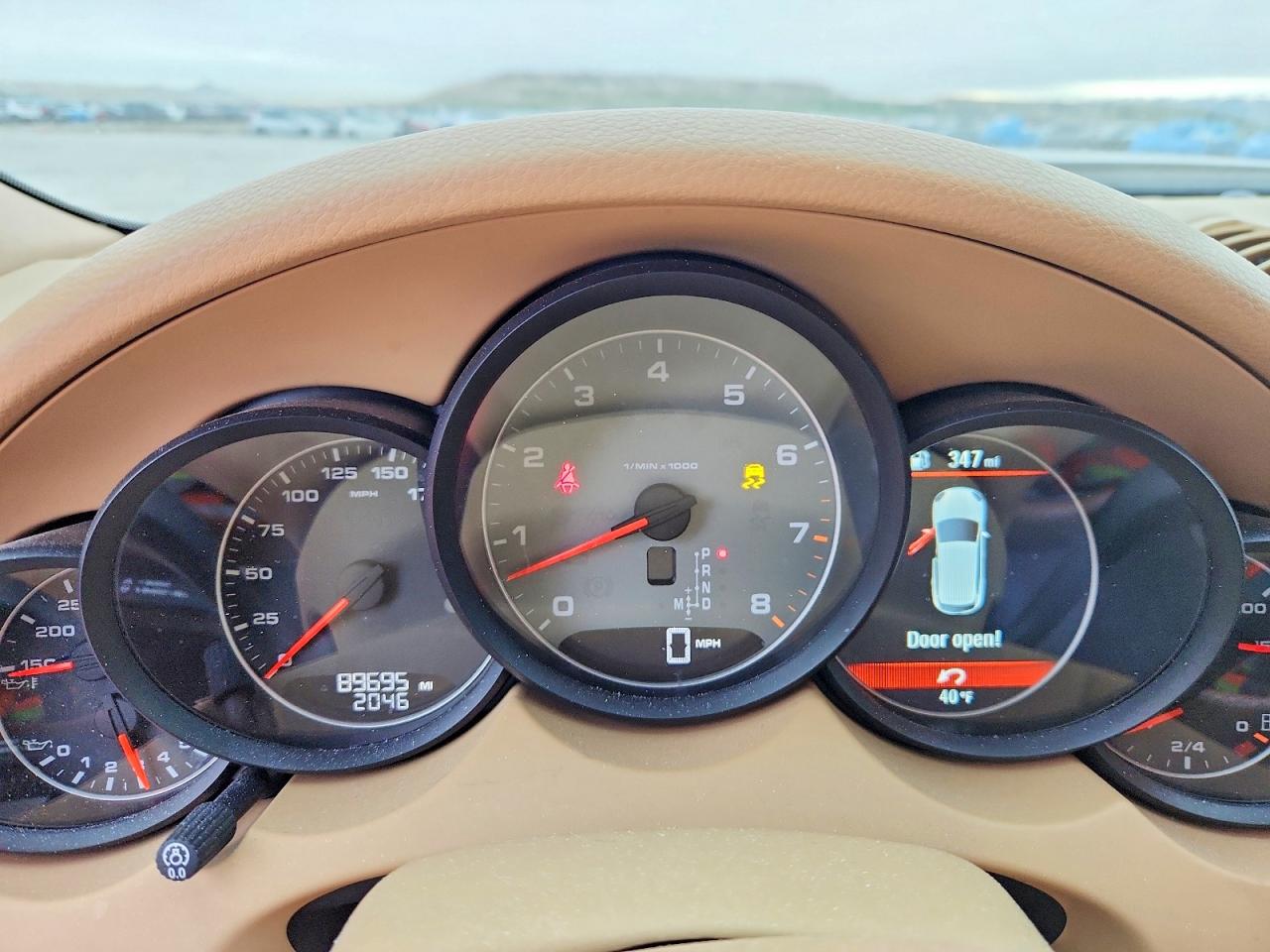 2013 PORSCHE CAYENNE S photo 25