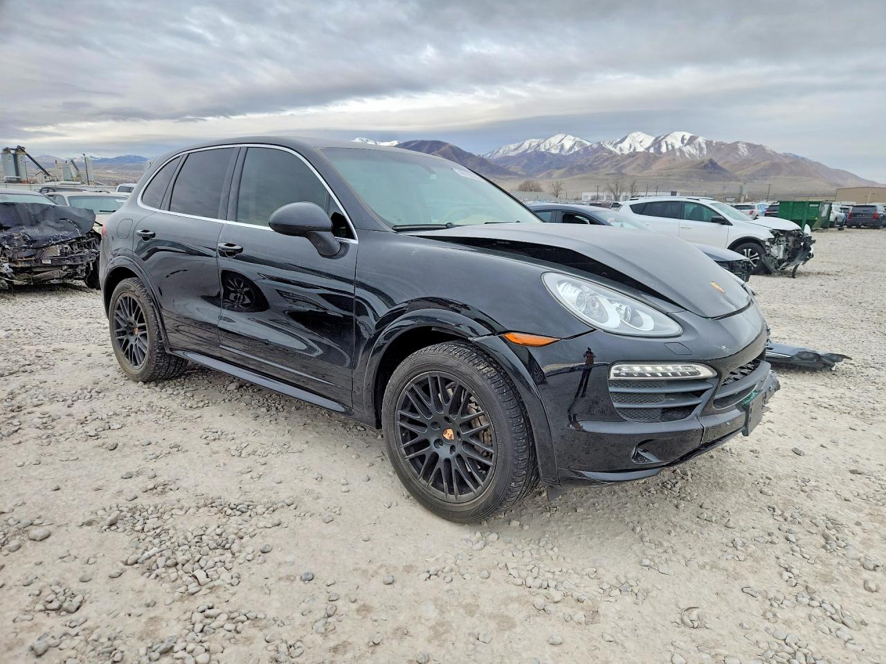 2013 PORSCHE CAYENNE S photo 10