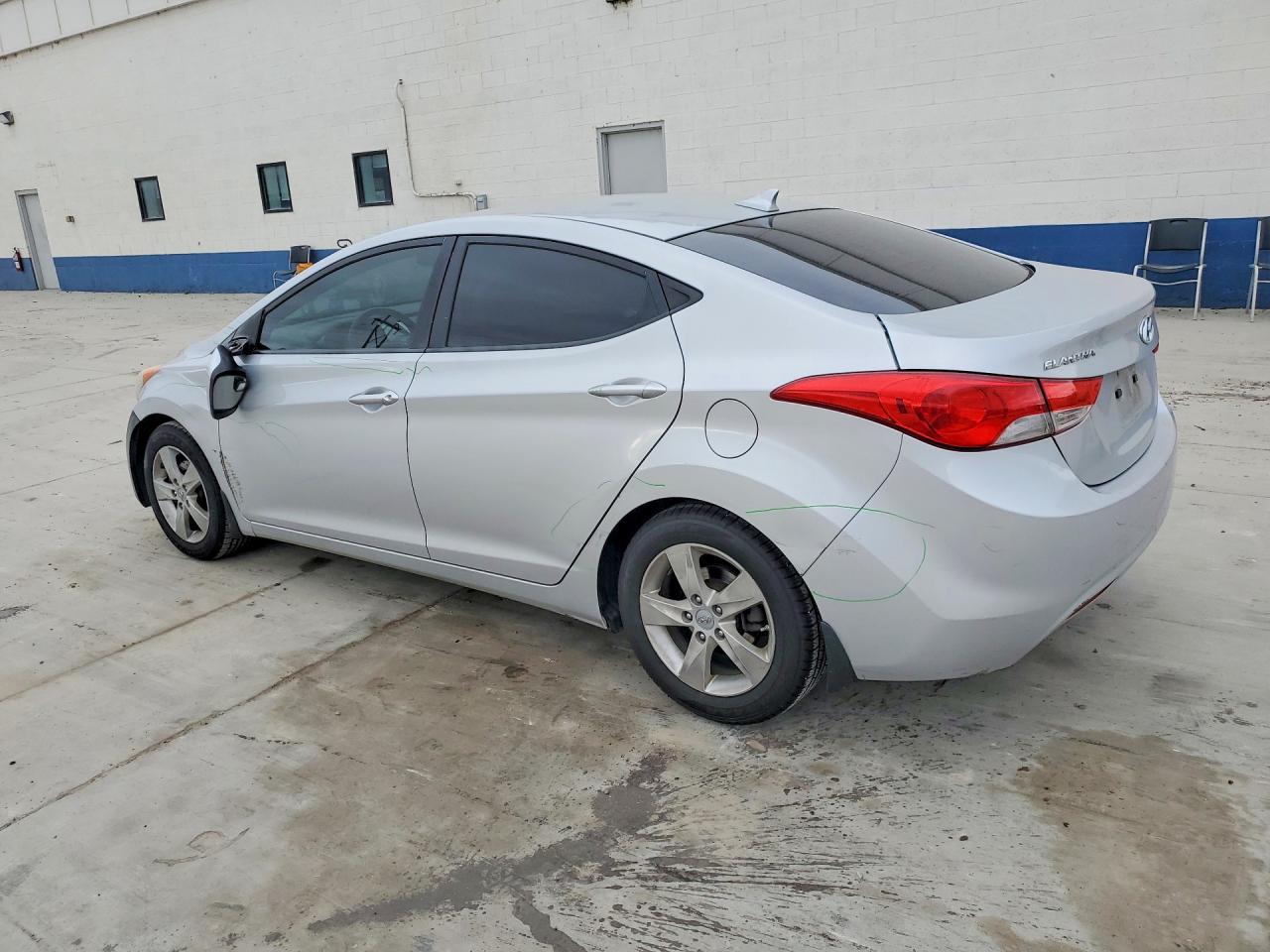 2013 HYUNDAI ELANTRA GLS photo 4