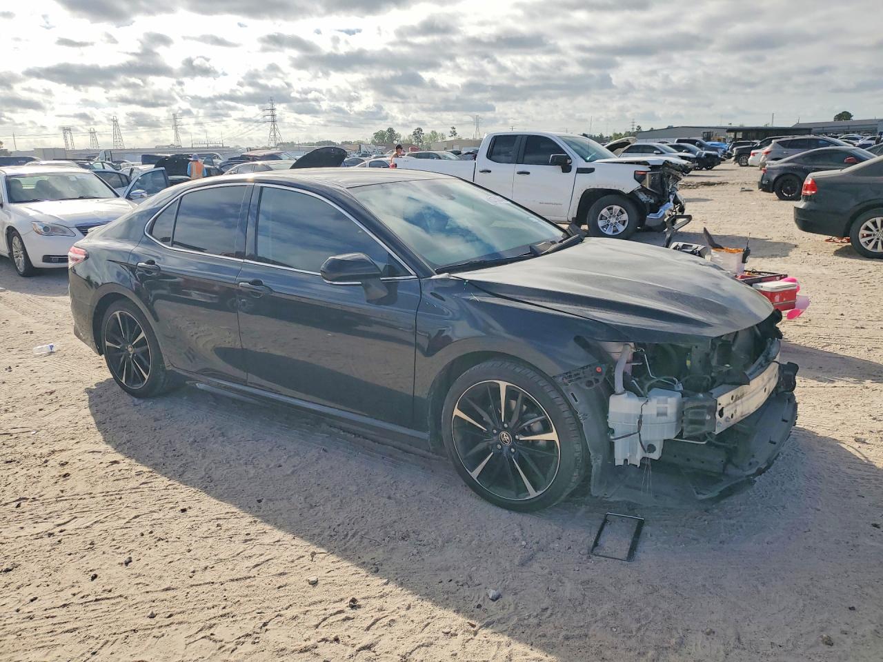 2020 TOYOTA CAMRY XSE photo 10