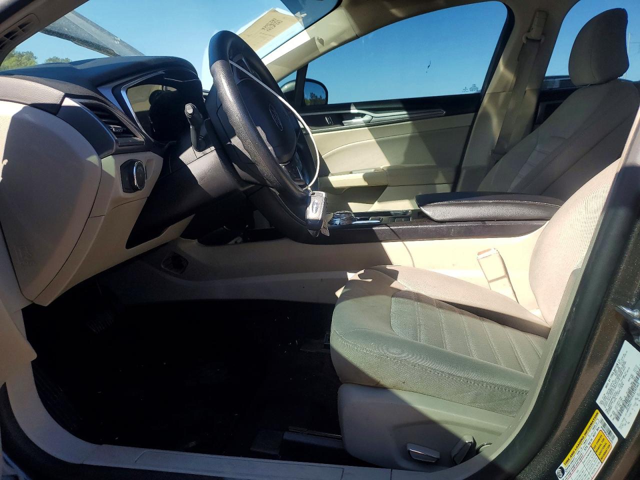 2020 FORD FUSION SE photo 19