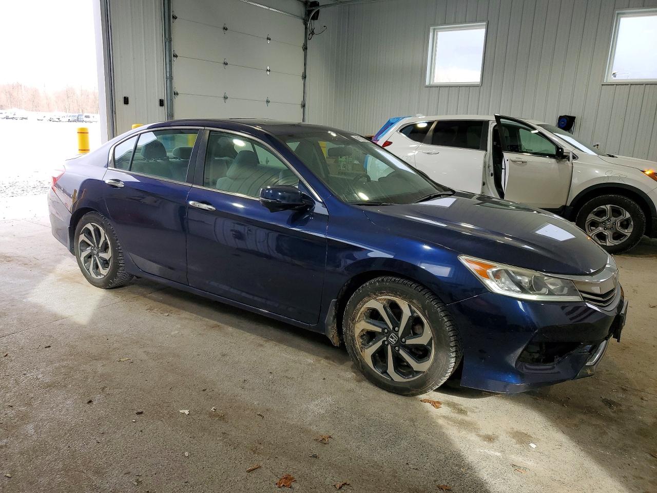 2016 HONDA ACCORD EX photo 10
