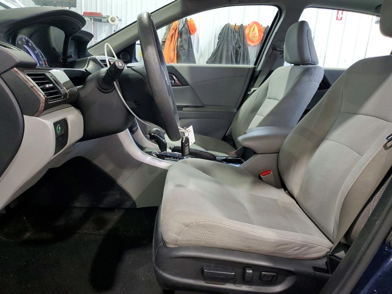 2016 HONDA ACCORD EX photo 19