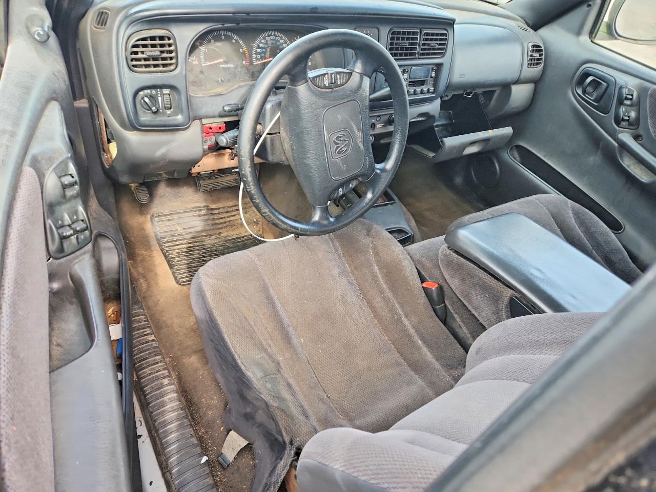 2000 DODGE DAKOTA photo 8