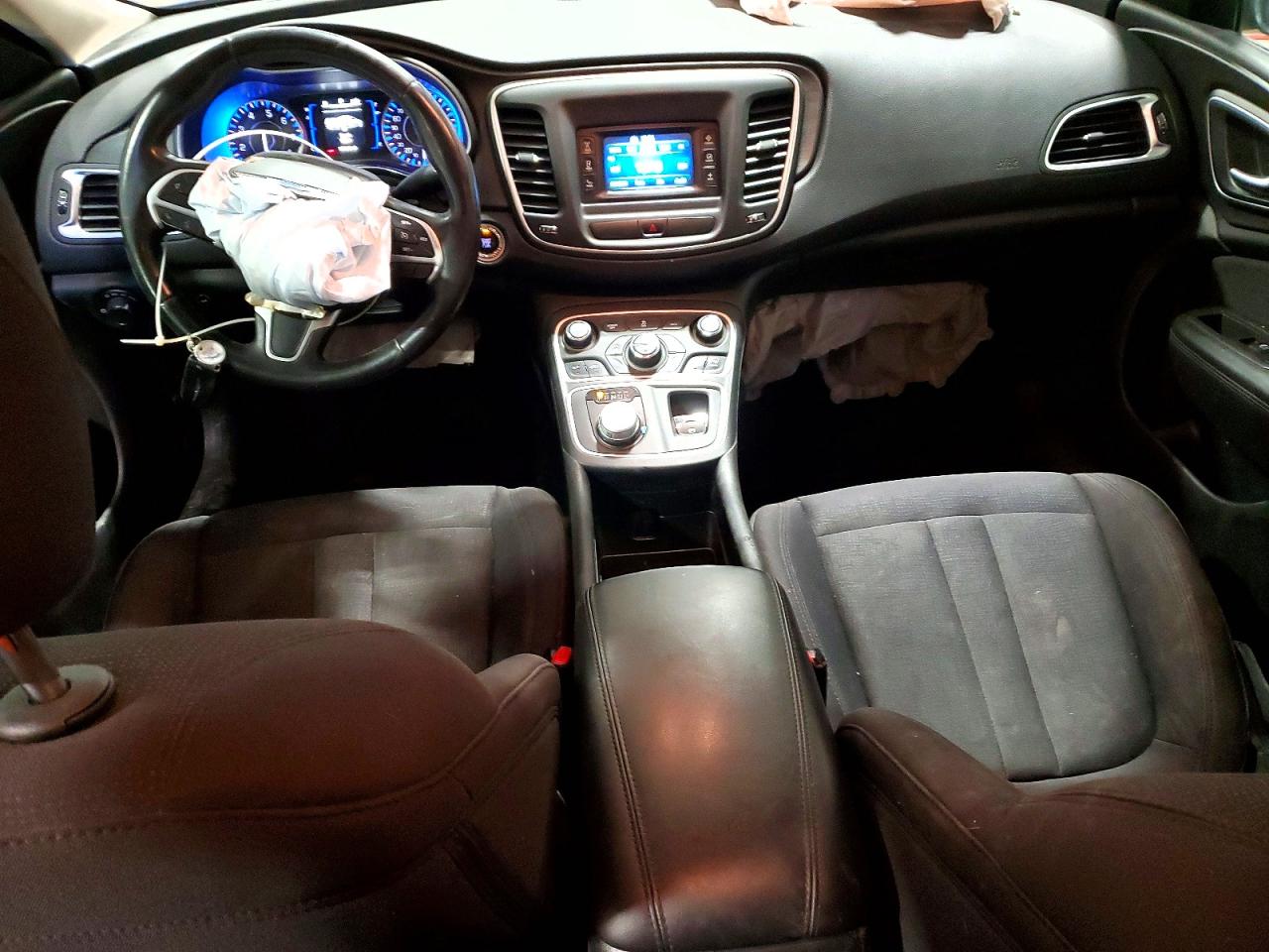2015 CHRYSLER 200 LIMITED photo 8