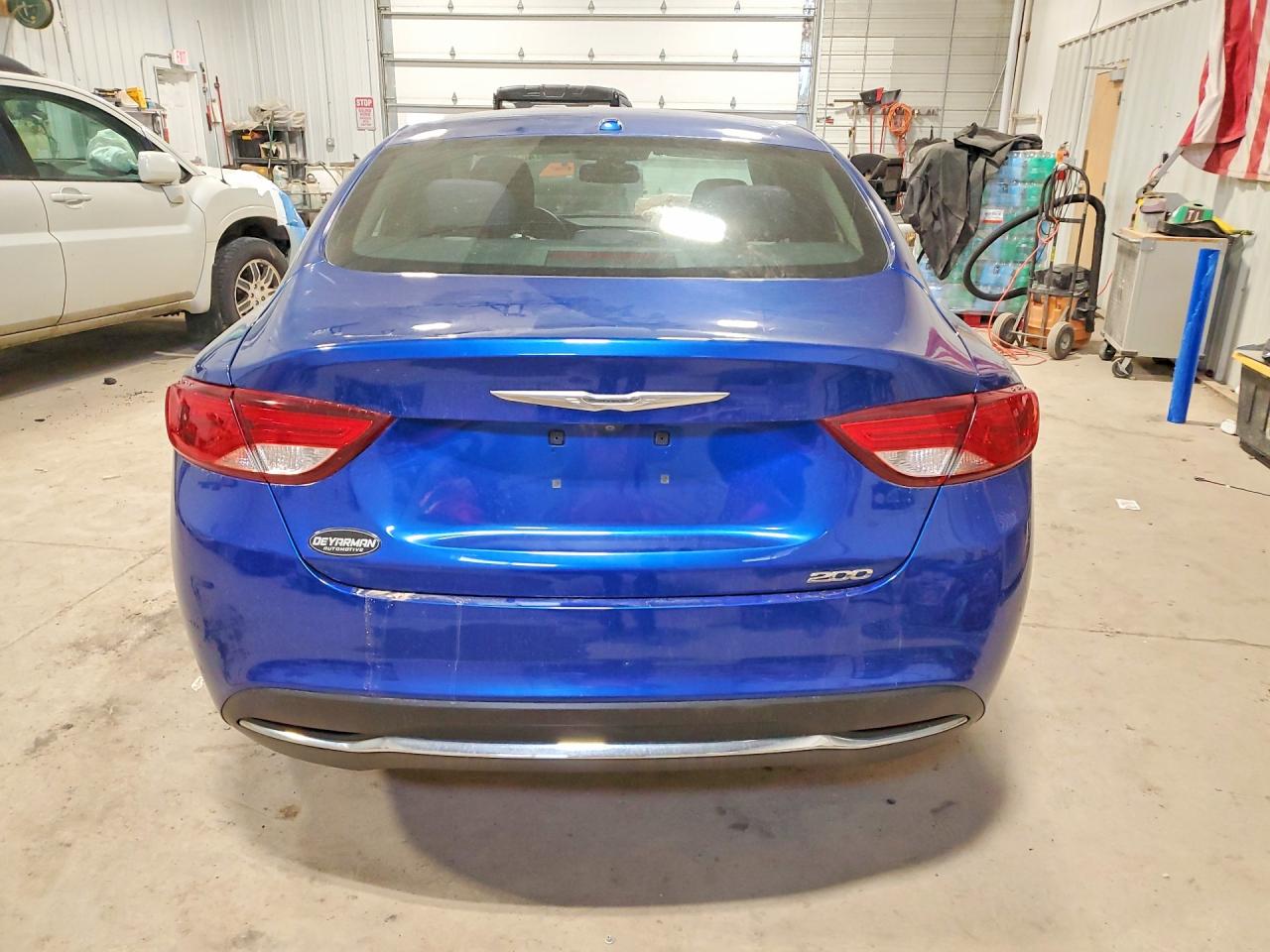 2015 CHRYSLER 200 LIMITED photo 6