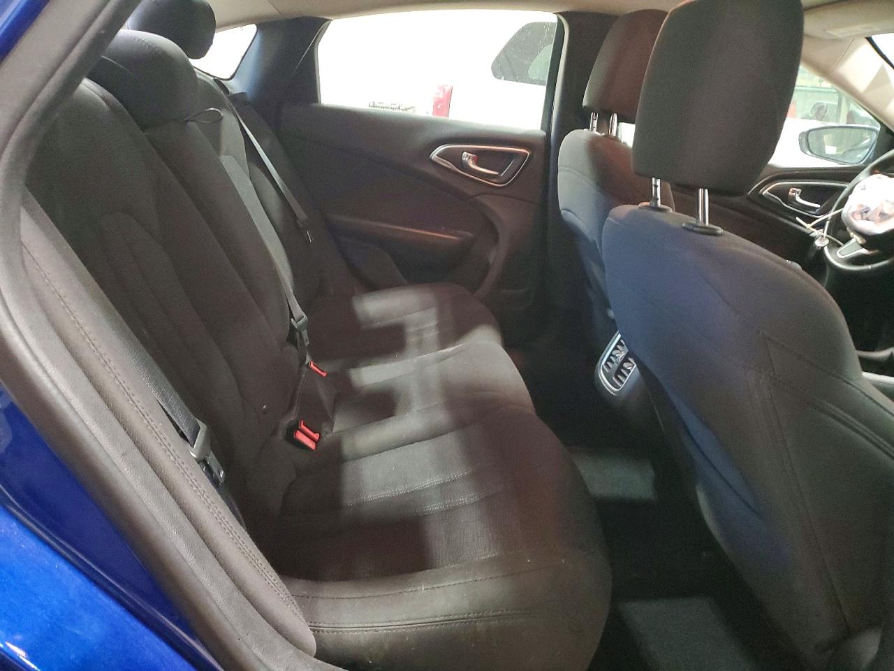 2015 CHRYSLER 200 LIMITED photo 10
