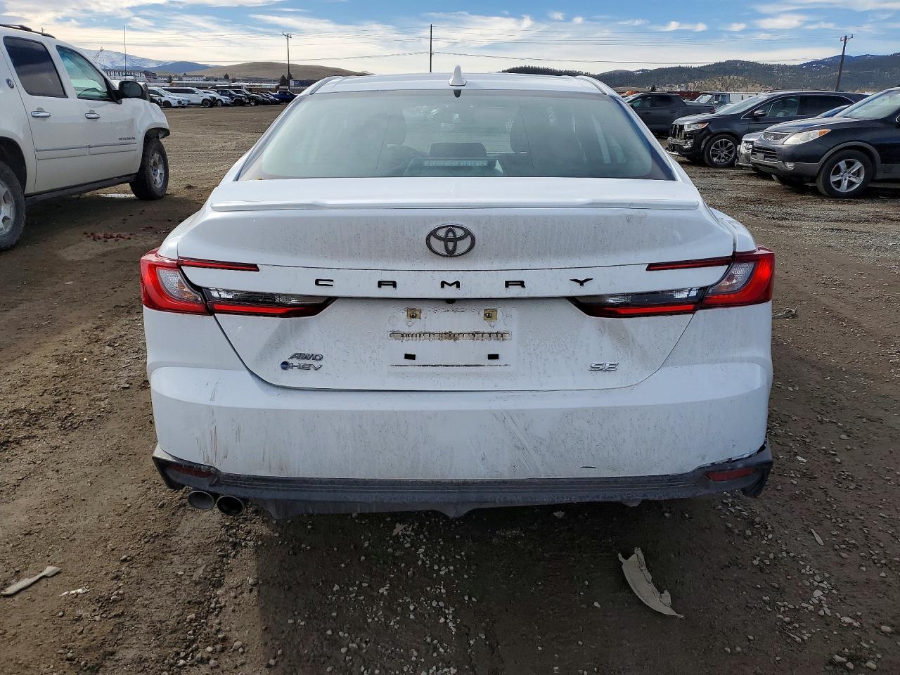 2025 TOYOTA CAMRY SE photo 6