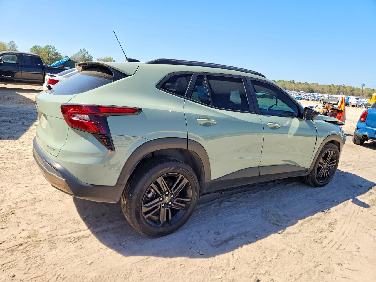 2025 CHEVROLET TRAX ACTIV photo 5