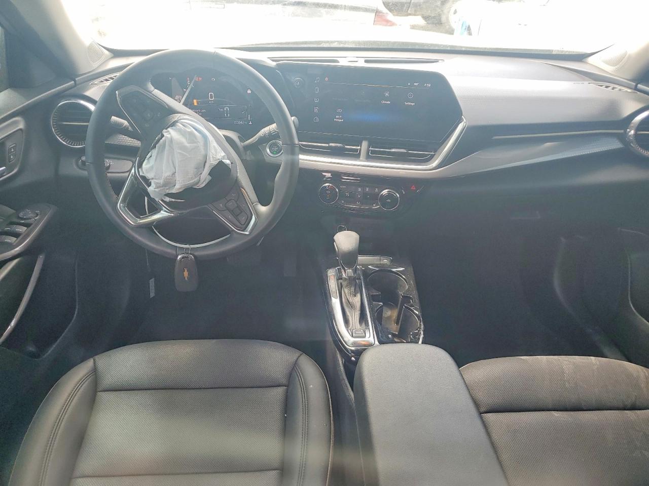 2025 CHEVROLET TRAX ACTIV photo 15