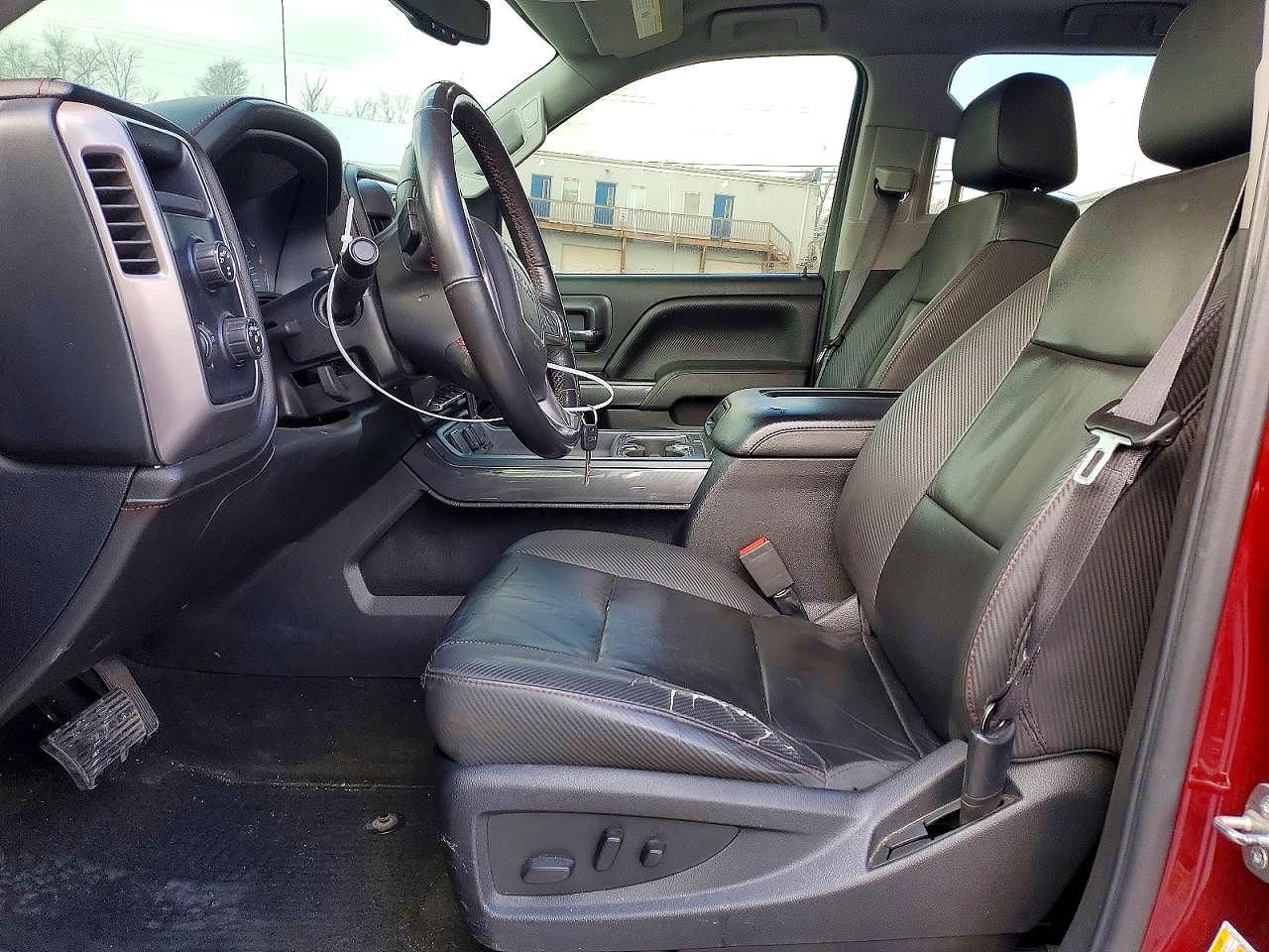 2017 GMC SIERRA K1500 SLT photo 19