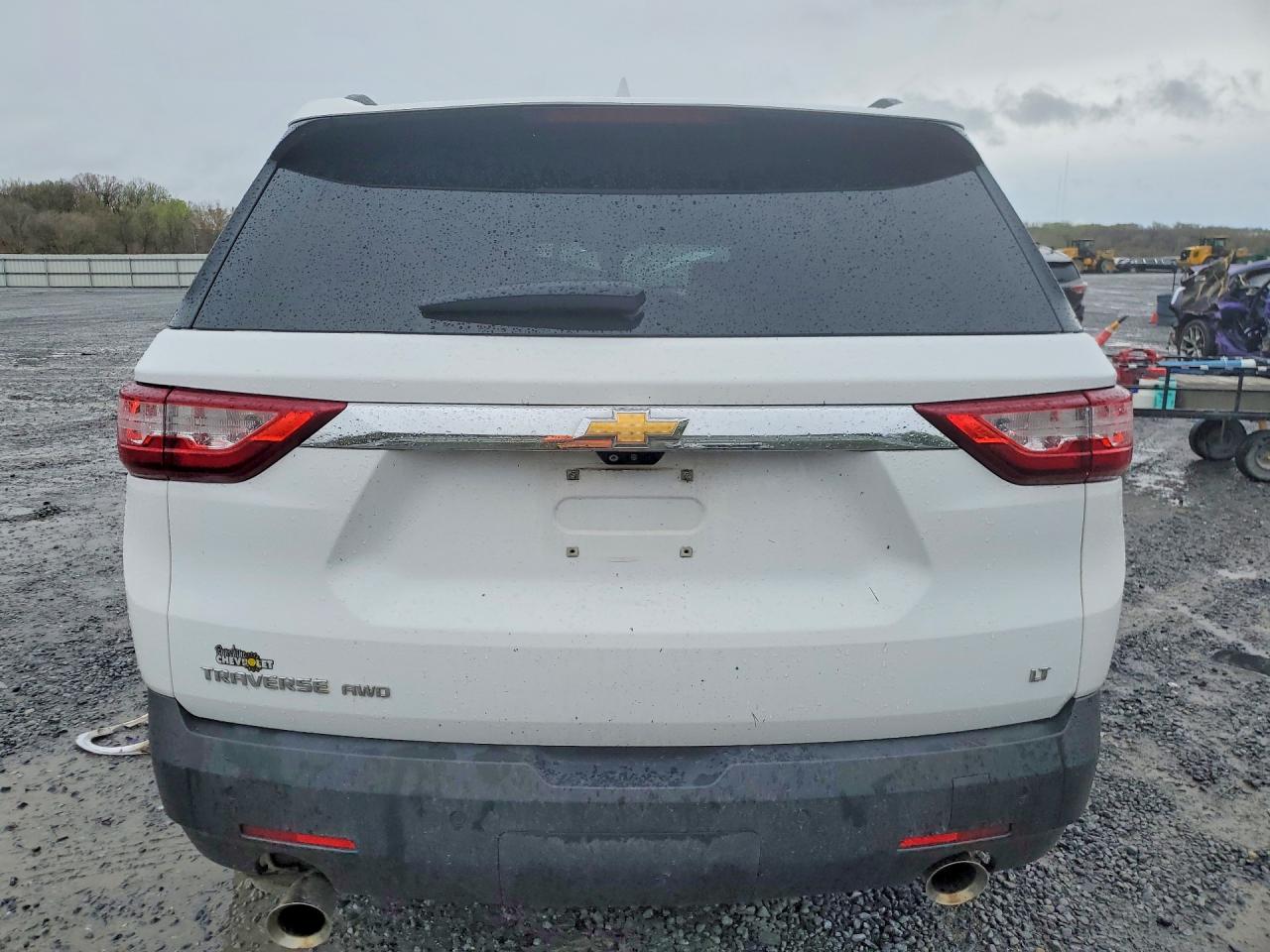 2020 CHEVROLET TRAVERSE LT photo 6