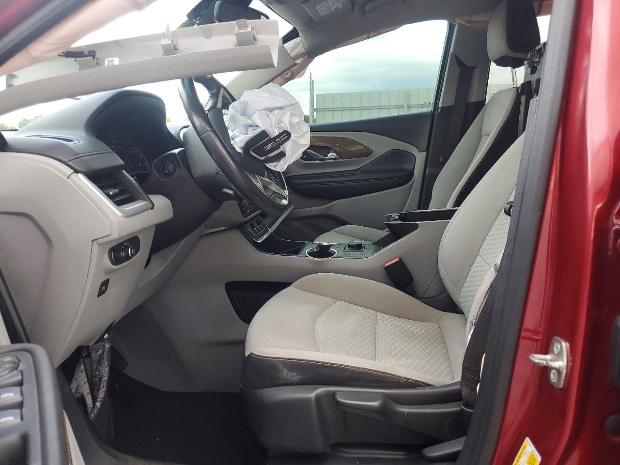 2018 GMC TERRAIN SLE photo 13