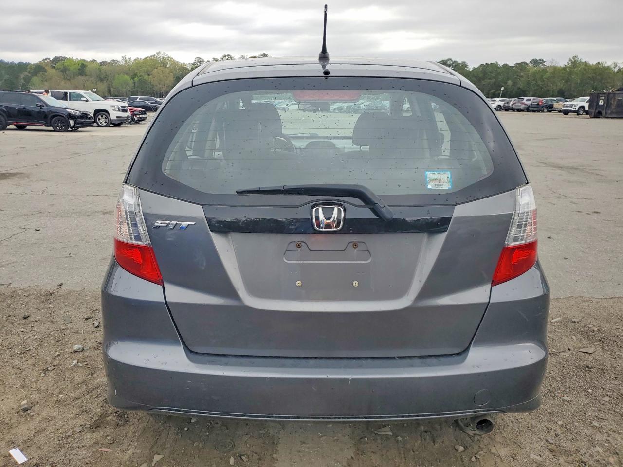 2013 HONDA FIT photo 6