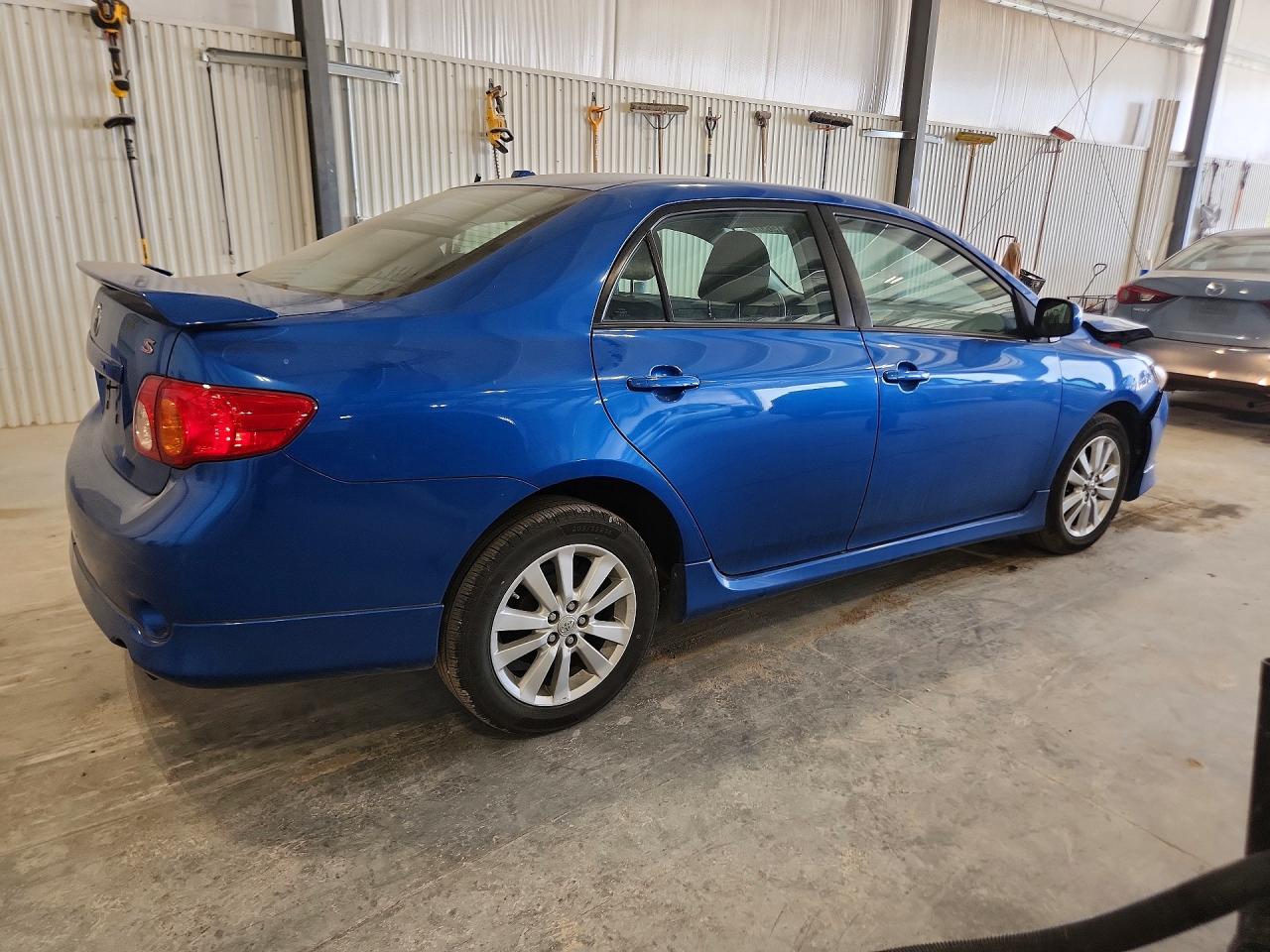 2010 TOYOTA COROLLA S photo 3
