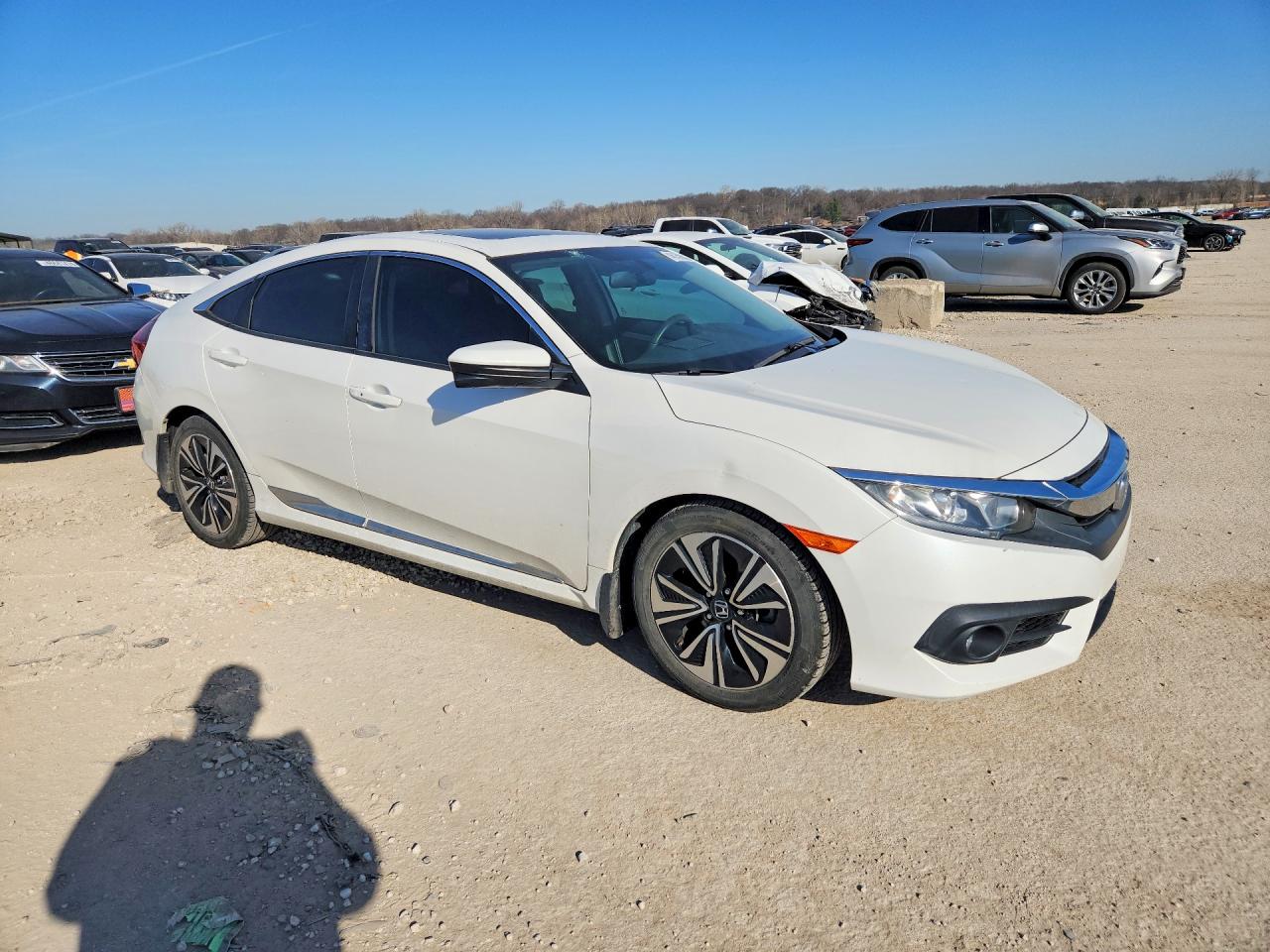 2016 HONDA CIVIC EX photo 4