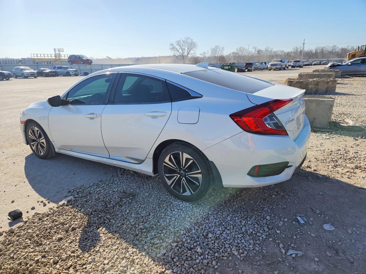 2016 HONDA CIVIC EX photo 2