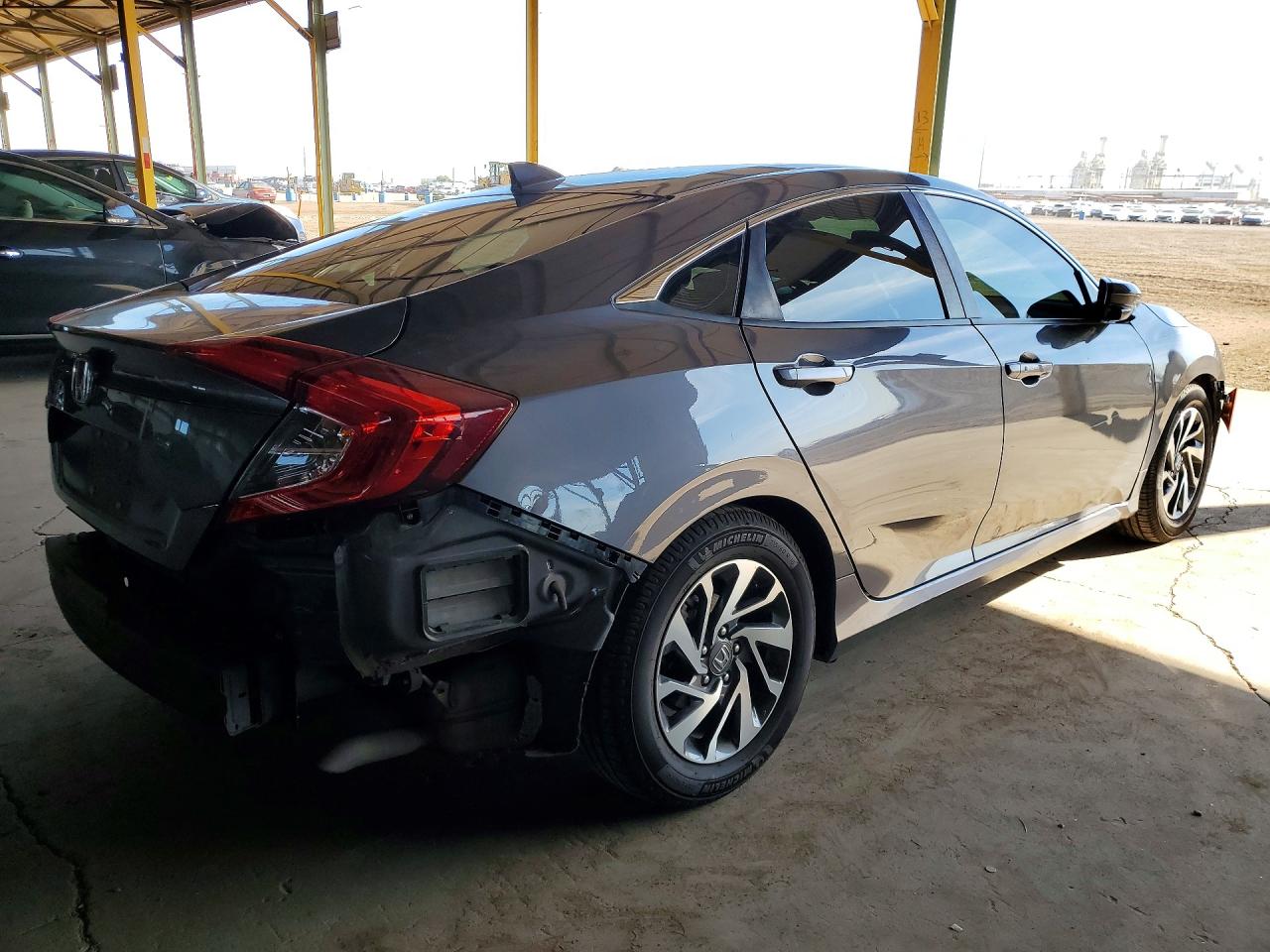 2017 HONDA CIVIC EX photo 3