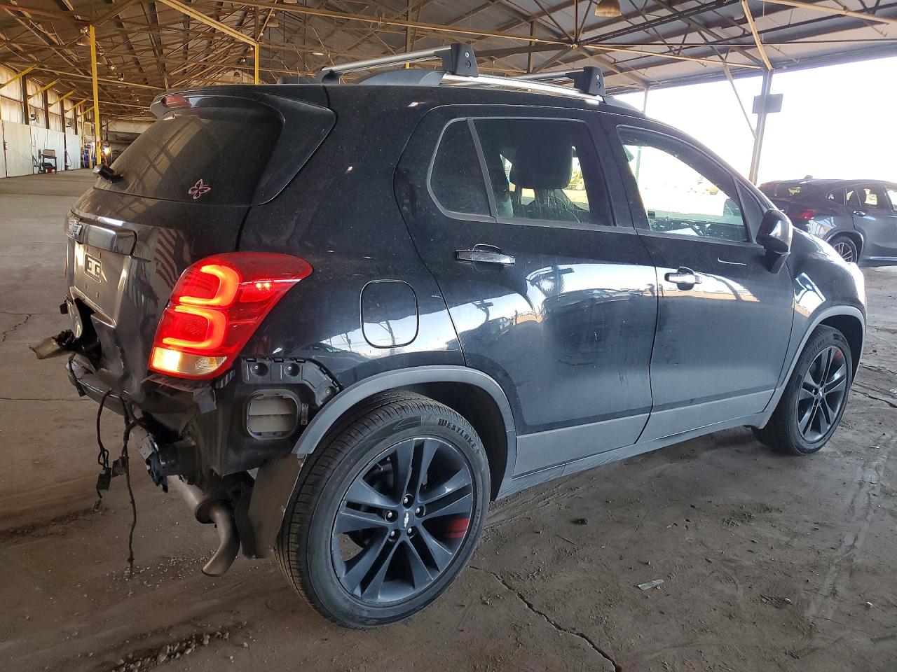 2019 CHEVROLET TRAX 1LT photo 3