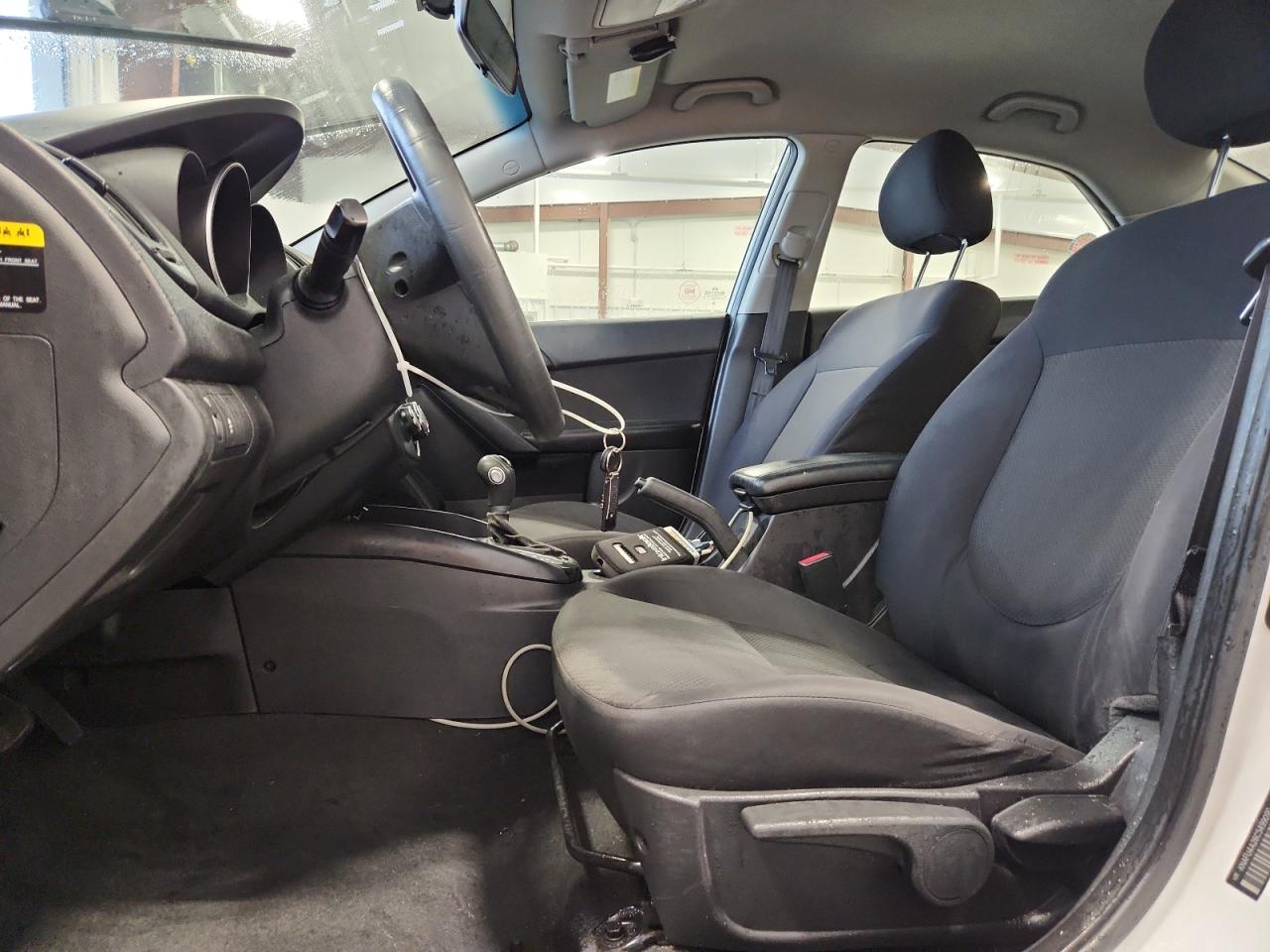 2012 KIA FORTE EX photo 13
