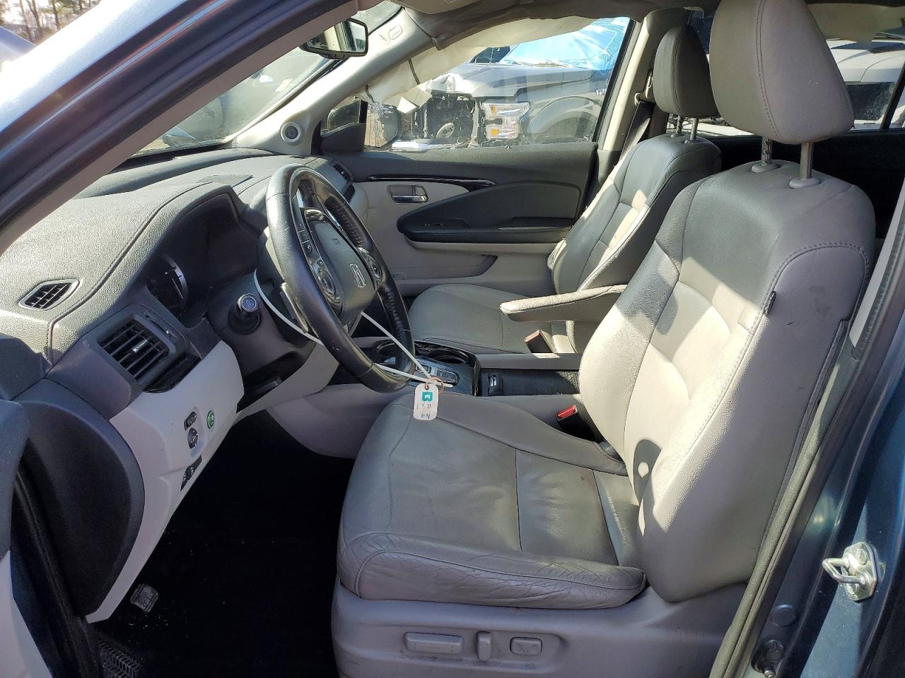 2016 HONDA PILOT TOURING photo 13