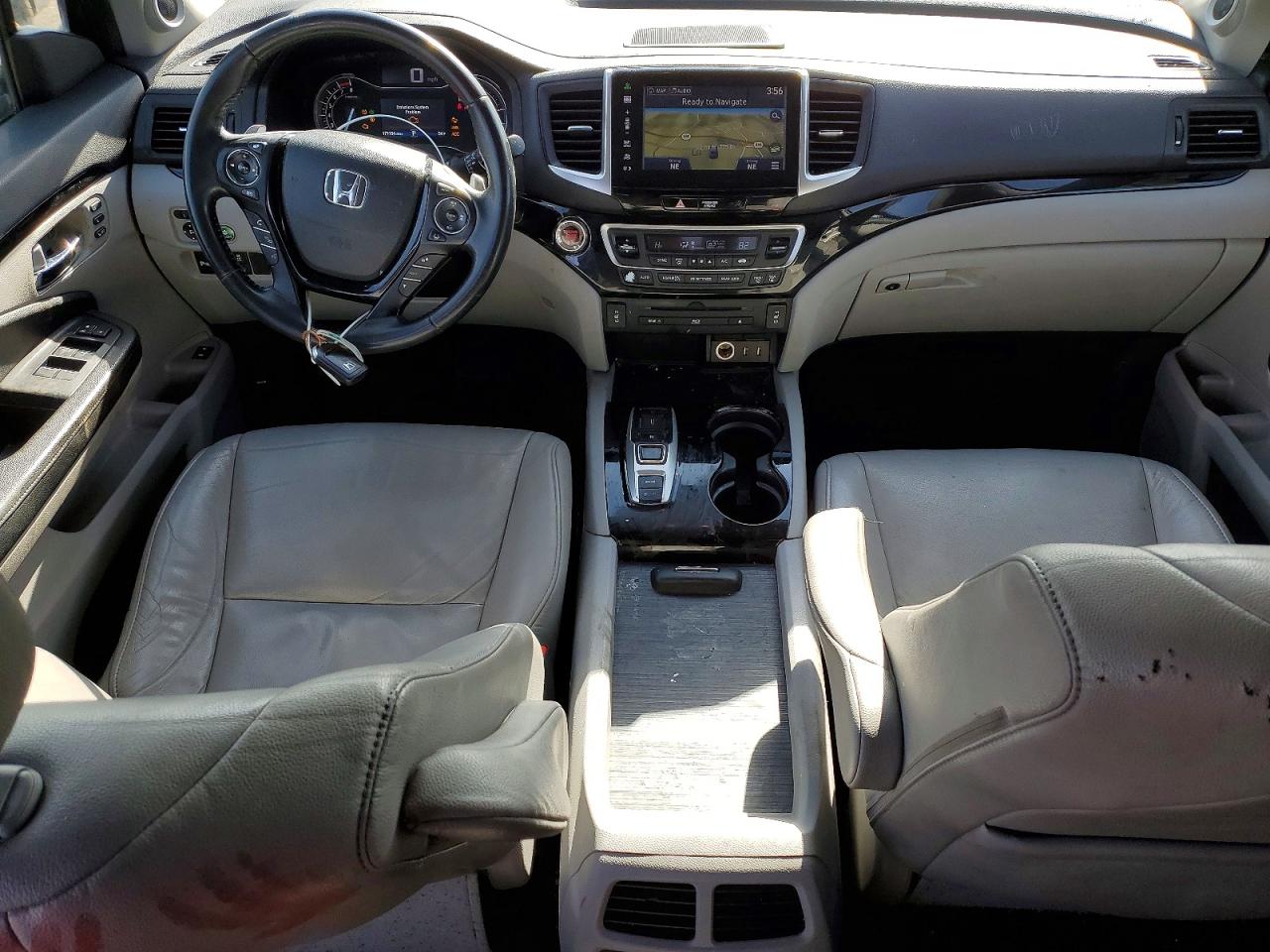 2016 HONDA PILOT TOURING photo 15